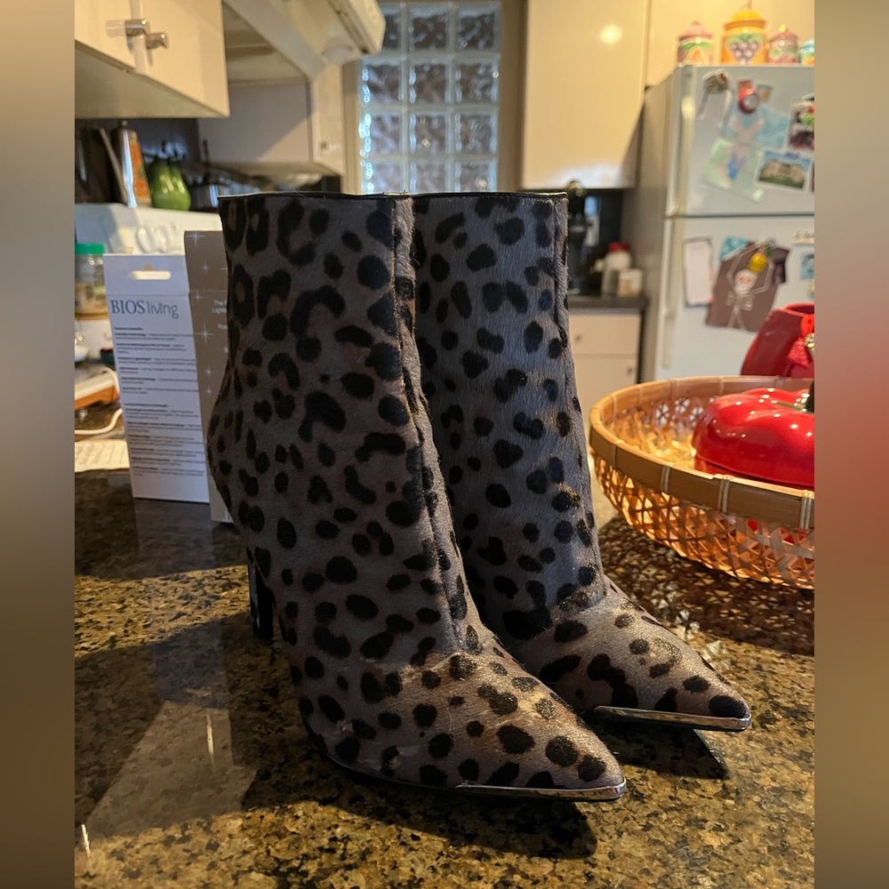 NINE WEST PONY HAIR BOOTS ❤️